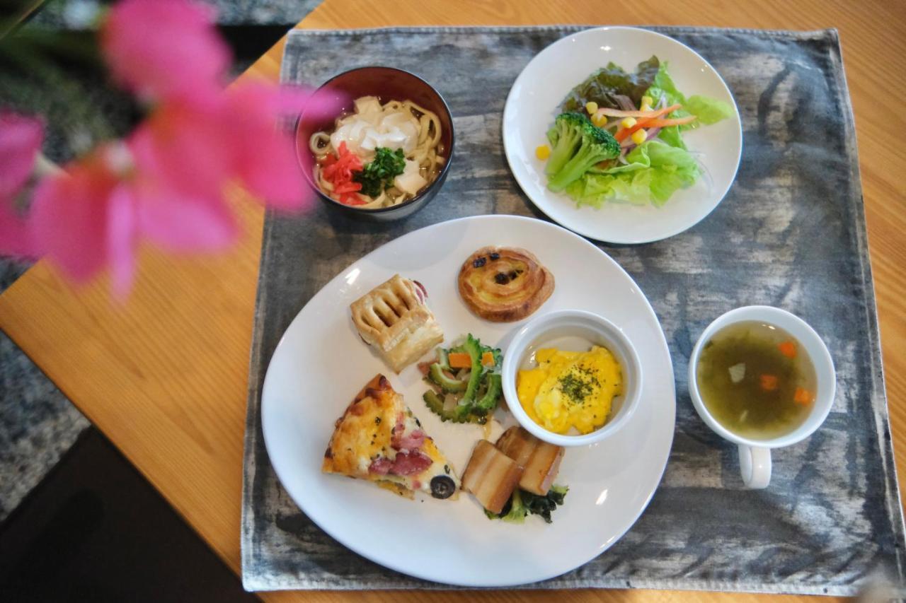Naha Tokyu Rei Hotel Екстериор снимка