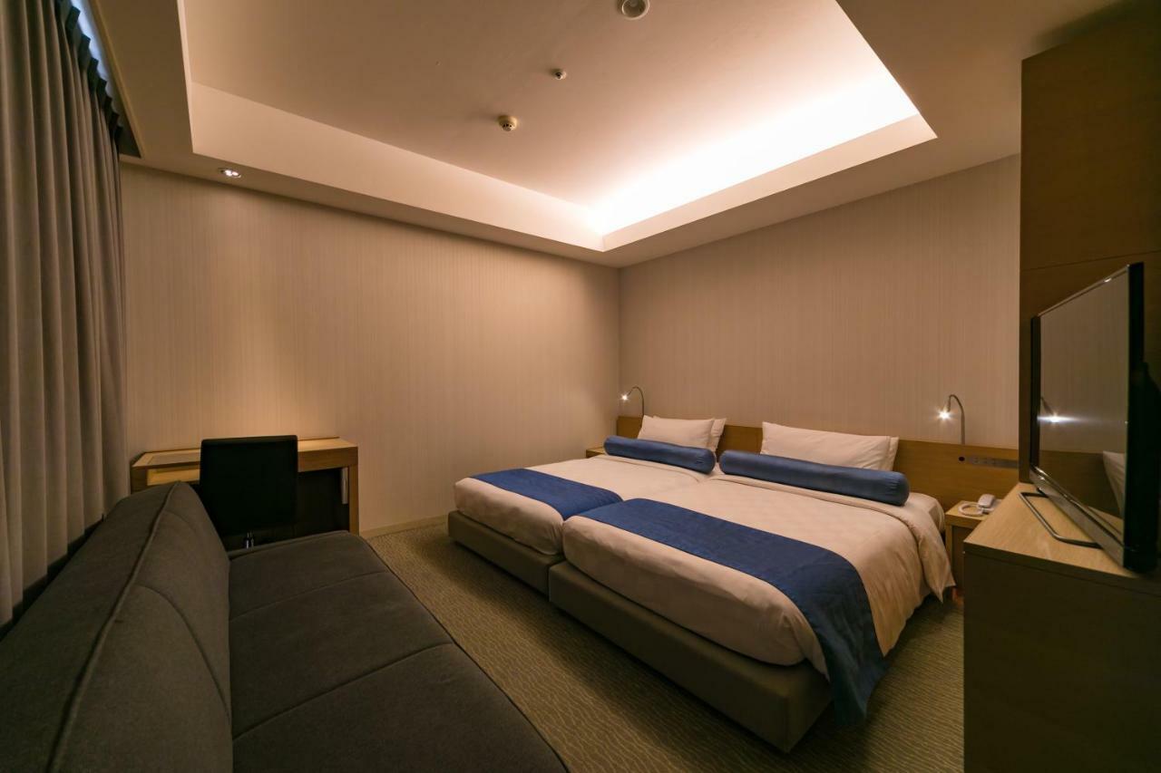 Naha Tokyu Rei Hotel Екстериор снимка